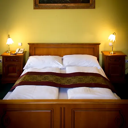 Unio Superior Hotell 3*