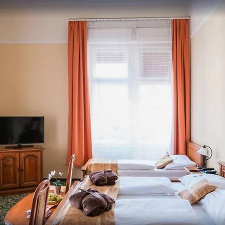 Unio Superior Budapest