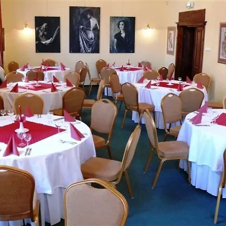 Unio Superior Hotell 3*