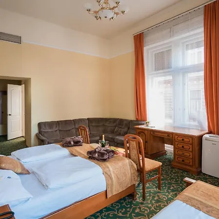 Unio Superior Budapest