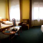 Unio Superior 3*